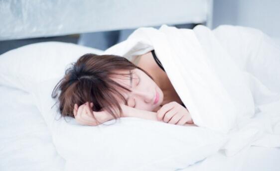 迪吧廁所門事件是發生在哪里?女主角后腰有刺青