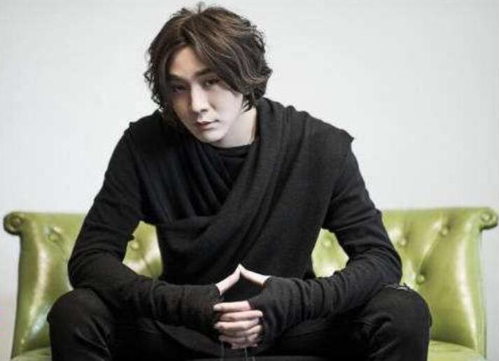 張大仙直播違規封停,國模玉娜婷改名伊諾娃