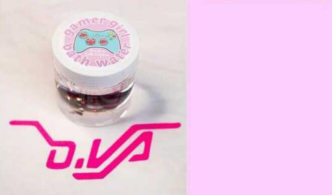 美女網(wǎng)紅出售洗澡水引轟動,網(wǎng)紅畸形文化