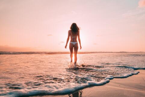 ���ұ���ܾߺ����¼����ߺ��������ڼ�������