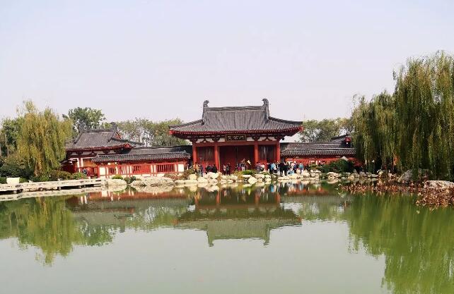 希斯萊杰稱千萬(wàn)不要去華清池?黑五是什么時(shí)候?