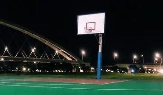 羅志祥深夜打籃球曬照,羅志祥多人運動是什么意思?