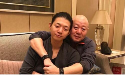 ����Ů���غ���,���L�郺�ӻ���l����������